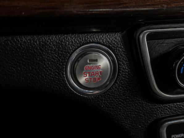 Kia K7 YG (II) с пробегом 2018 года, цена 2 149 000 рублей, 129495 км, седан, Автокод Объявления