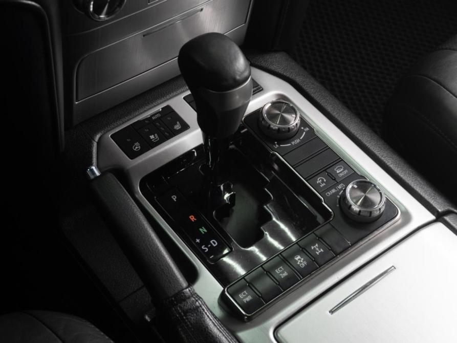 Toyota Land Cruiser 200 Series Рестайлинг 2 Тюмень  - изображение 13