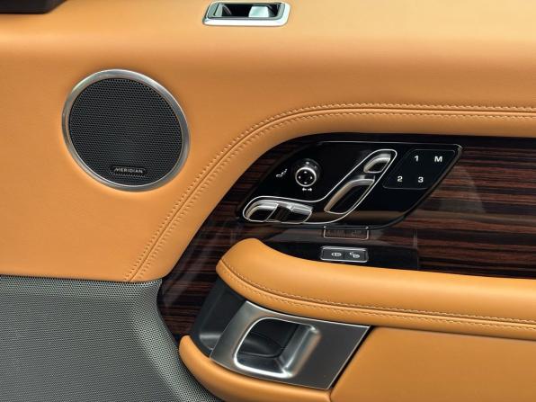 Land Rover Range Rover IV Рестайлинг с пробегом 2019 года, цена 6 730 000 рублей, 183775 км, внедорожник, Автокод Объявления