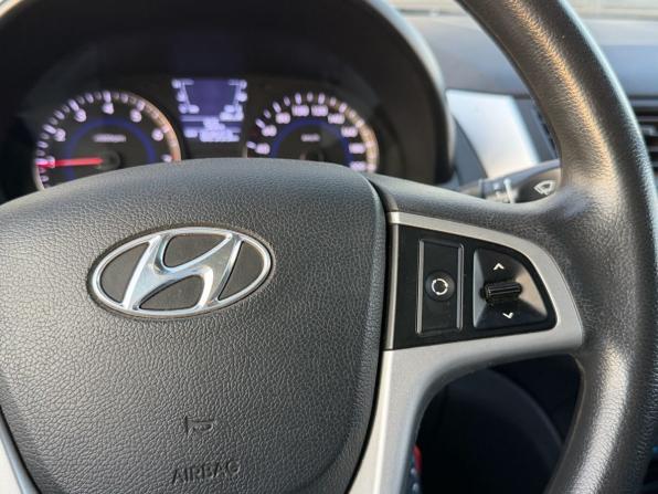 Hyundai Solaris I с пробегом 2013 года, цена 870 000 рублей, 82230 км, седан, Автокод Объявления