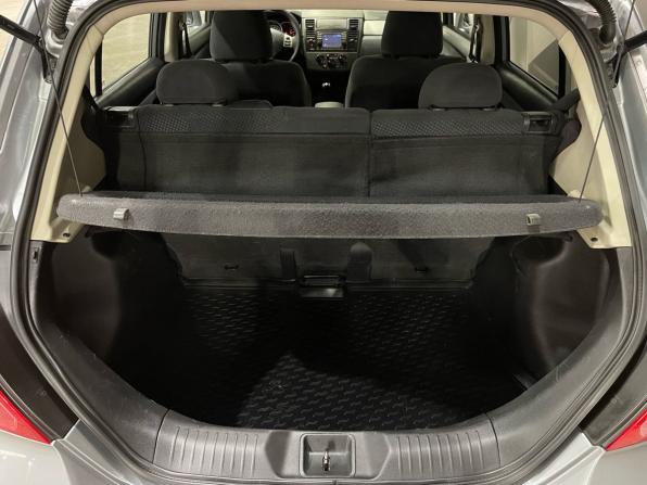 Nissan Tiida I Рестайлинг с пробегом 2012 года, цена 975 000 рублей, 79001 км, хэтчбек, Автокод Объявления