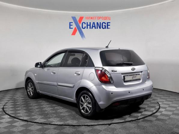 Kia Rio II Рестайлинг с пробегом 2010 года, цена 339 000 рублей, 245330 км, хэтчбек, Автокод Объявления