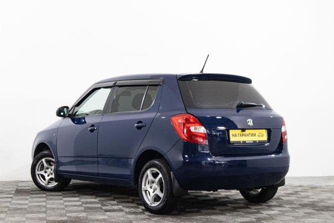 Skoda Fabia II Рестайлинг с пробегом 2012 года, цена 649 000 рублей, 230000 км, хэтчбек, Автокод Объявления