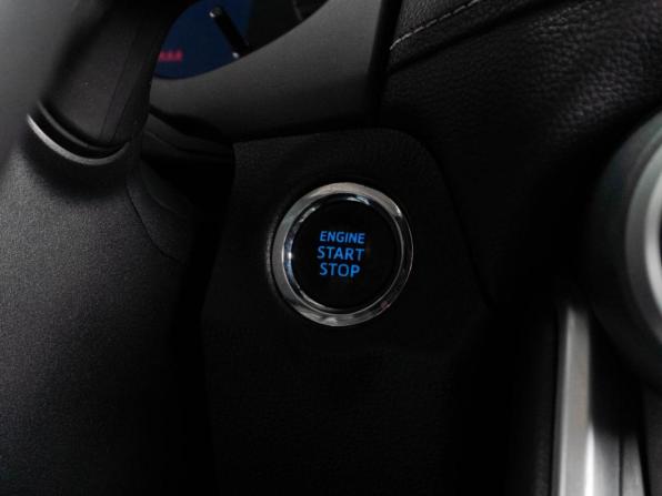 Toyota RAV4 V (XA50) с пробегом 2021 года, цена 3 399 000 рублей, 102121 км, внедорожник, Автокод Объявления