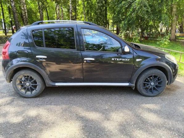 Renault Sandero I с пробегом 2013 года, цена 450 000 рублей, 134000 км, хэтчбек, Автокод Объявления