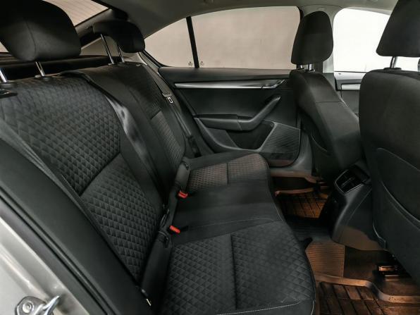 Skoda Octavia III (A7) с пробегом 2017 года, цена 1 595 000 рублей, 99509 км, лифтбек, Автокод Объявления