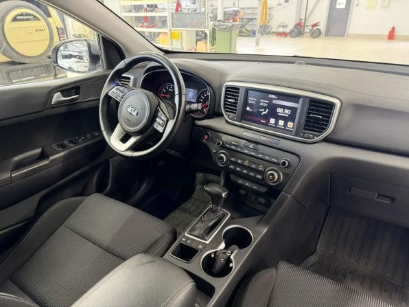 Kia Sportage IV Рестайлинг с пробегом 2020 года, цена 2 198 000 рублей, 32745 км, внедорожник, Автокод Объявления