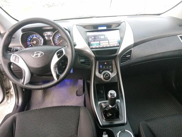 Hyundai Elantra V (MD) с пробегом 2012 года, цена 960 000 рублей, 176000 км, седан, Автокод Объявления