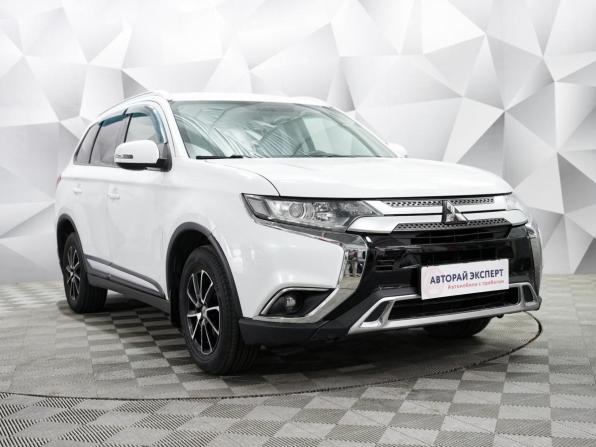 Mitsubishi Outlander III Рестайлинг 2 с пробегом 2017 года, цена 1 740 000 рублей, 193420 км, внедорожник, Автокод Объявления