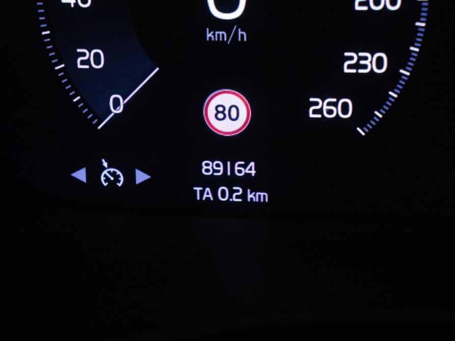 Volvo XC40 I Москва  - изображение 12