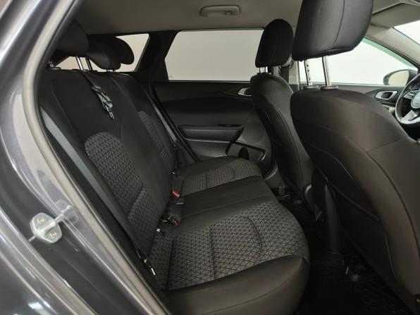 Kia Ceed III Рестайлинг с пробегом 2022 года, цена 2 280 000 рублей, 80772 км, универсал, Автокод Объявления