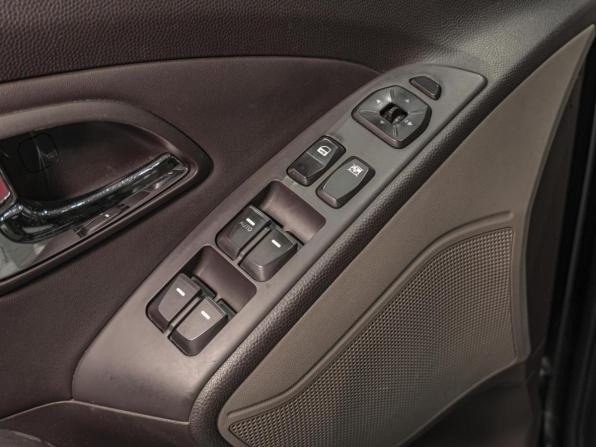 Hyundai ix35 I с пробегом 2012 года, цена 970 000 рублей, 366123 км, внедорожник, Автокод Объявления