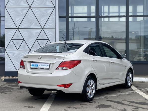 Hyundai Solaris I Рестайлинг с пробегом 2015 года, цена 1 149 000 рублей, 103686 км, седан, Автокод Объявления