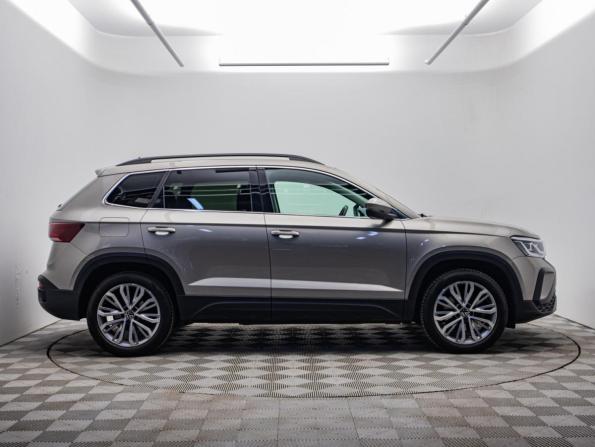 Volkswagen Taos I с пробегом 2022 года, цена 2 680 000 рублей, 74843 км, внедорожник, Автокод Объявления