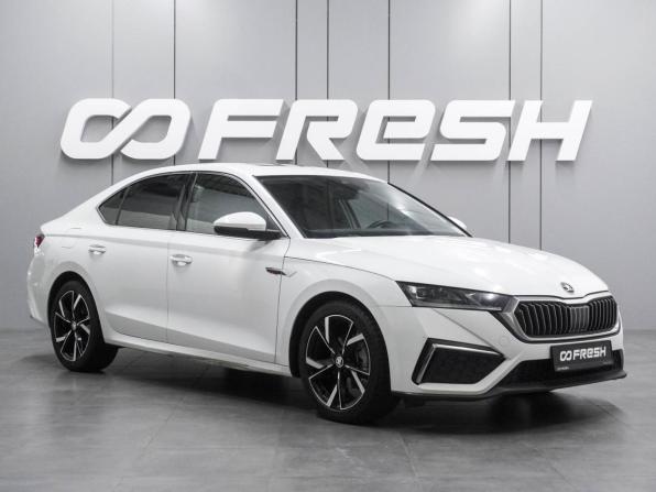 Skoda Octavia IV (A8) с пробегом 2023 года, цена 2 299 000 рублей, 130463 км, лифтбек, Автокод Объявления