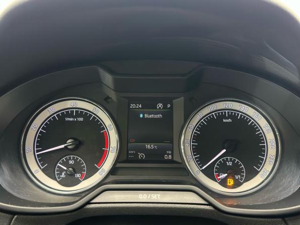 Skoda Octavia III (A7) Рестайлинг с пробегом 2017 года, цена 1 815 000 рублей, 262951 км, лифтбек, Автокод Объявления