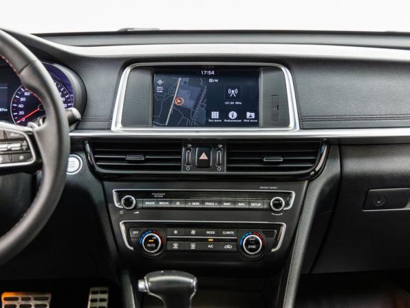Kia Optima IV Рестайлинг с пробегом 2019 года, цена 2 188 000 рублей, 83257 км, седан, Автокод Объявления