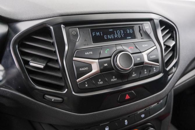 Lada (ВАЗ) Vesta I с пробегом 2019 года, цена 999 000 рублей, 63000 км, седан, Автокод Объявления