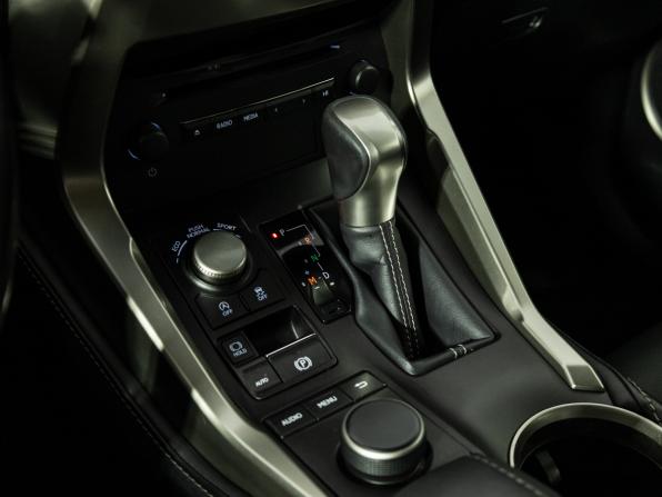 Lexus NX I с пробегом 2016 года, цена 2 420 900 рублей, 125561 км, внедорожник, Автокод Объявления