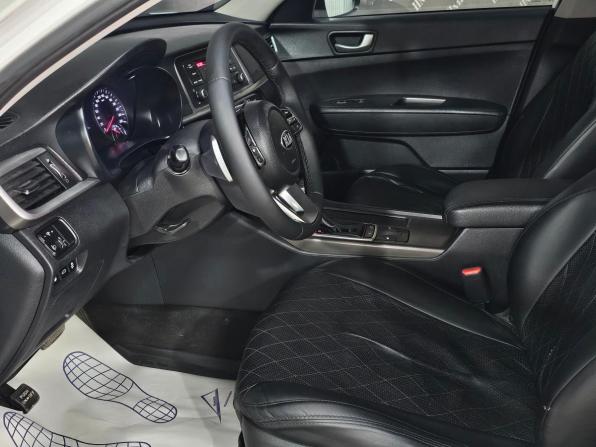 Kia Optima IV Рестайлинг с пробегом 2018 года, цена 1 100 000 рублей, 196000 км, седан, Автокод Объявления