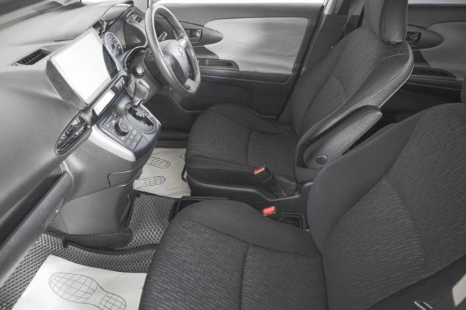 Toyota Wish II с пробегом 2011 года, цена 1 199 000 рублей, 183389 км, минивэн, Автокод Объявления