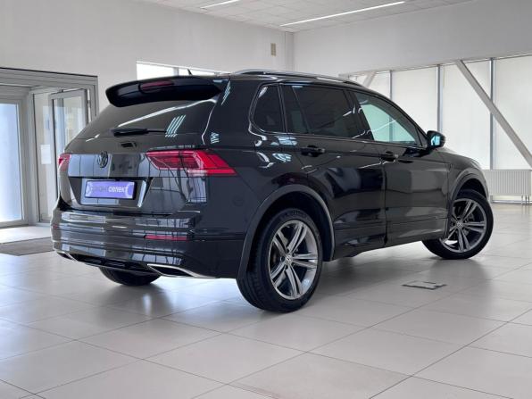 Volkswagen Tiguan II с пробегом 2018 года, цена 3 199 000 рублей, 97790 км, внедорожник, Автокод Объявления