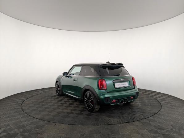 Mini Hatch III (F55/F56) Рестайлинг с пробегом 2020 года, цена 2 990 000 рублей, 84800 км, хэтчбек, Автокод Объявления