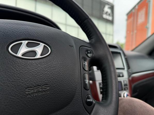 Hyundai Santa Fe II с пробегом 2008 года, цена 1 250 000 рублей, 251319 км, внедорожник, Автокод Объявления