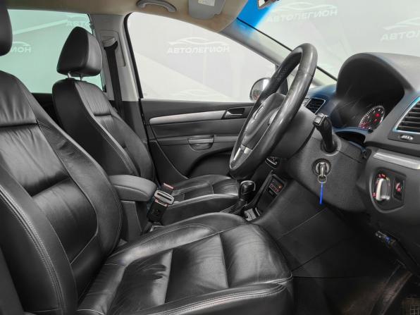 Volkswagen Sharan II с пробегом 2011 года, цена 999 000 рублей, 170000 км, минивэн, Автокод Объявления