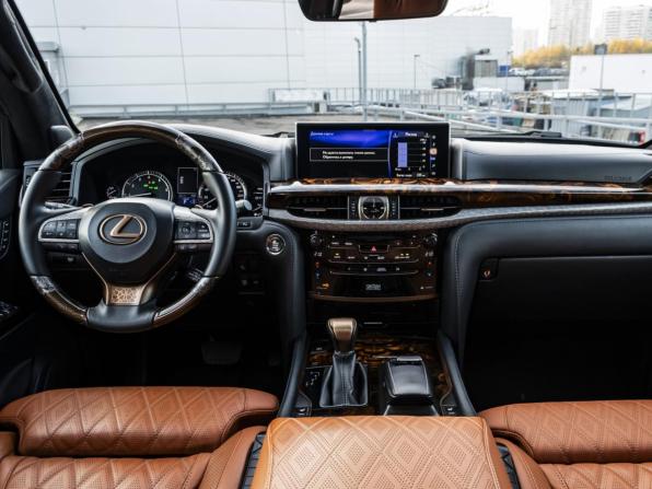 Lexus LX III Рестайлинг 2 с пробегом 2021 года, цена 8 100 000 рублей, 200407 км, внедорожник, Автокод Объявления