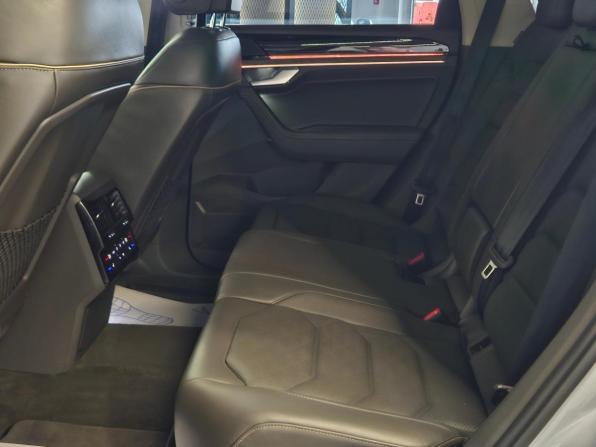 Volkswagen Touareg III с пробегом 2020 года, цена 5 550 000 рублей, 97612 км, внедорожник, Автокод Объявления