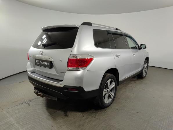 Toyota Highlander II (XU40) Рестайлинг с пробегом 2010 года, цена 1 820 000 рублей, 315107 км, внедорожник, Автокод Объявления