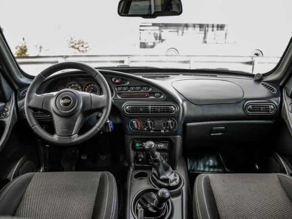 Chevrolet Niva I Рестайлинг с пробегом 2017 года, цена 918 000 рублей, 27335 км, внедорожник, Автокод Объявления