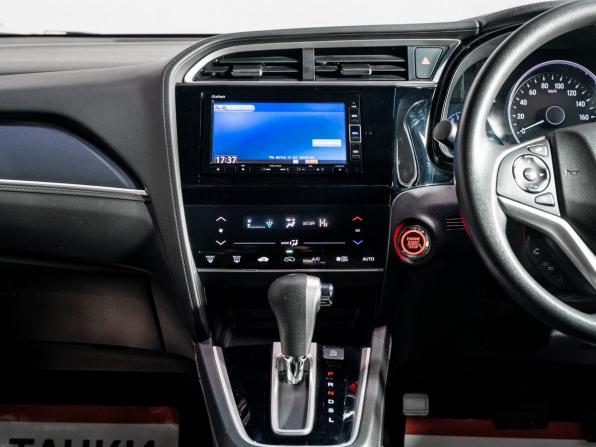 Honda Shuttle II Рестайлинг с пробегом 2019 года, цена 1 525 000 рублей, 100700 км, универсал, Автокод Объявления