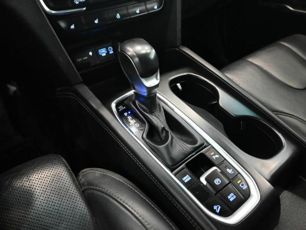 Hyundai Santa Fe IV с пробегом 2018 года, цена 2 940 000 рублей, 135900 км, внедорожник, Автокод Объявления