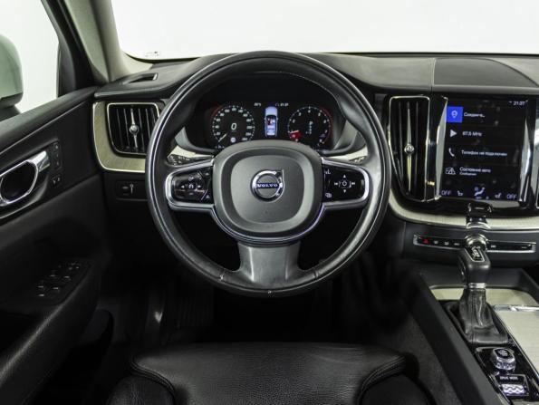 Volvo XC60 II с пробегом 2020 года, цена 4 098 000 рублей, 70000 км, внедорожник, Автокод Объявления
