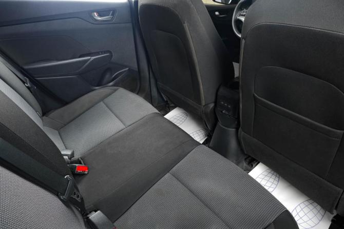 Hyundai Solaris II с пробегом 2019 года, цена 1 359 000 рублей, 138000 км, седан, Автокод Объявления