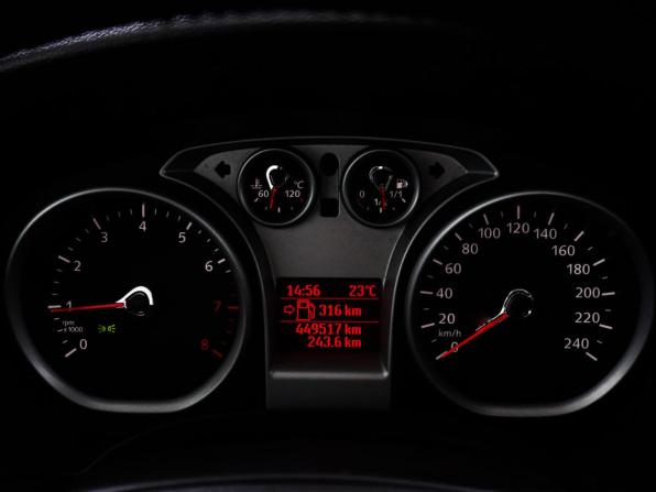 Ford Focus II Рестайлинг с пробегом 2011 года, цена 399 000 рублей, 449515 км, хэтчбек, Автокод Объявления