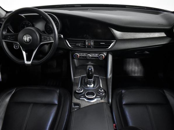 Alfa Romeo Giulia II (952) с пробегом 2018 года, цена 2 800 000 рублей, 90325 км, седан, Автокод Объявления