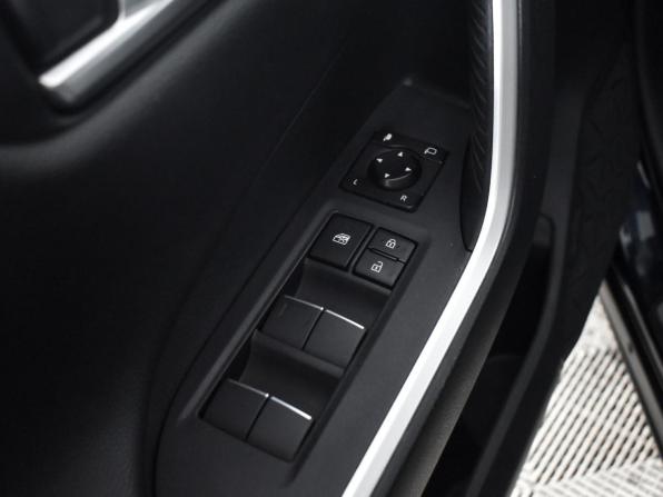 Toyota RAV4 V (XA50) с пробегом 2019 года, цена 2 820 000 рублей, 92505 км, внедорожник, Автокод Объявления