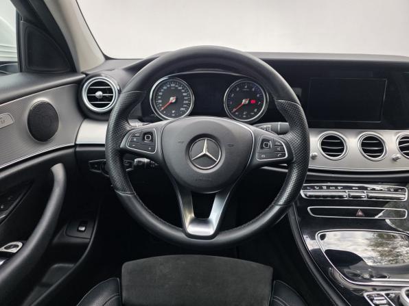 Mercedes-Benz E-Класс V (W213 S213 C238) с пробегом 2017 года, цена 2 450 000 рублей, 244700 км, седан, Автокод Объявления