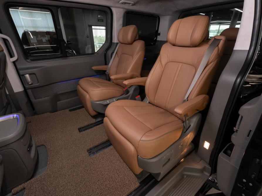 Hyundai Staria I Москва  - изображение 14