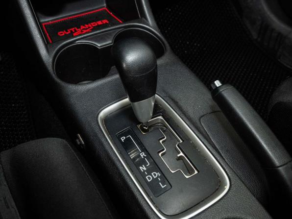 Mitsubishi Outlander III с пробегом 2012 года, цена 1 070 000 рублей, 212100 км, внедорожник, Автокод Объявления