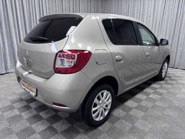Renault Sandero II с пробегом 2018 года, цена 1 049 000 рублей, 73145 км, хэтчбек, Автокод Объявления