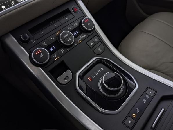 Land Rover Range Rover Evoque I Рестайлинг с пробегом 2018 года, цена 2 899 000 рублей, 84076 км, внедорожник, Автокод Объявления