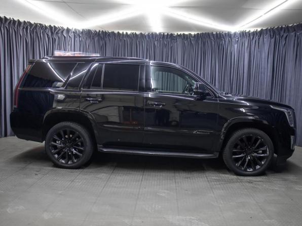 Cadillac Escalade IV с пробегом 2019 года, цена 4 598 000 рублей, 134005 км, внедорожник, Автокод Объявления