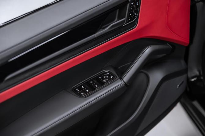 Новый Porsche Cayenne III Рестайлинг 2026 года, цена 18 500 000 рублей, внедорожник, Автокод Объявления