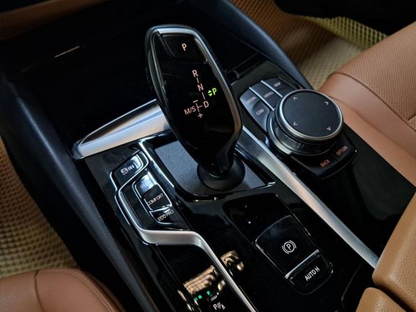 BMW 5 серии VII (G30/G31/G38) Рестайлинг с пробегом 2021 года, цена 5 300 000 рублей, 54987 км, седан, Автокод Объявления