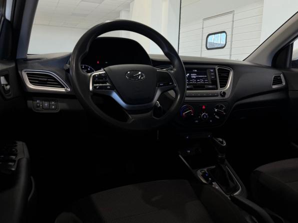 Hyundai Solaris II Рестайлинг с пробегом 2020 года, цена 1 699 000 рублей, 60000 км, седан, Автокод Объявления