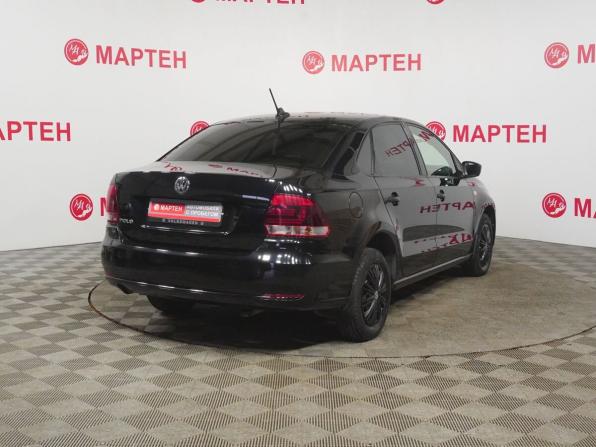 Volkswagen Polo V Рестайлинг с пробегом 2018 года, цена 1 047 000 рублей, 68427 км, седан, Автокод Объявления